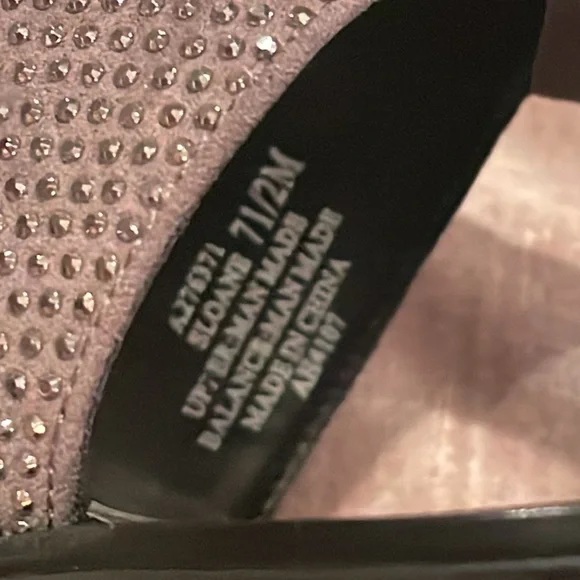 Judith Ripka Sandals Size 7 1/2 - Picture 4 of 10